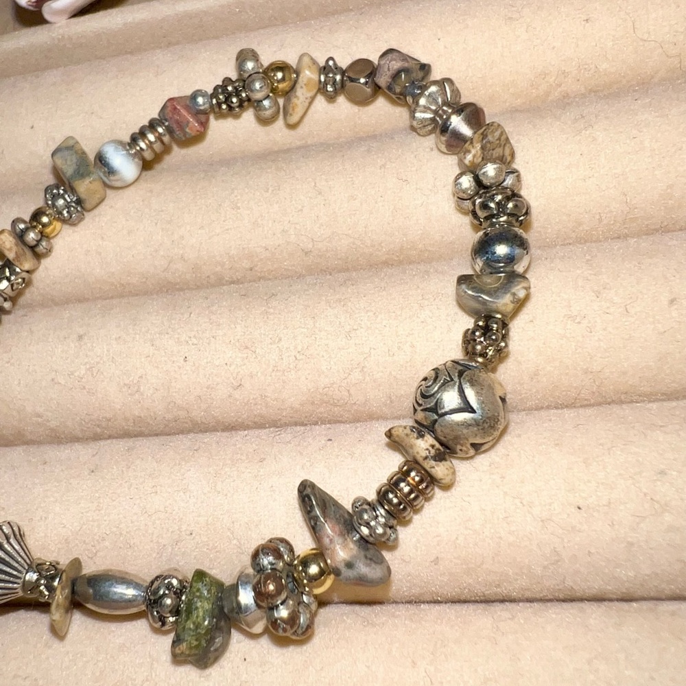 ⭐️Vintage Silver Strand Bracelet With Stones & Gems Magnetic Clasp Closure - Picture 3 of 10